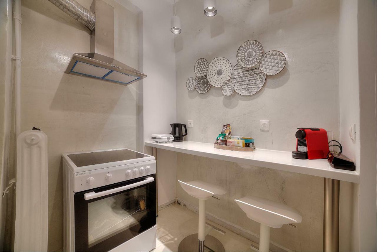 Unique Apartment In Glyfada Center Atenas Exterior foto
