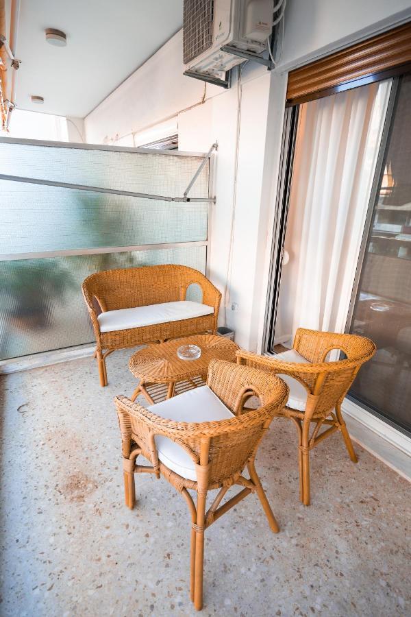 Unique Apartment In Glyfada Center Atenas Exterior foto